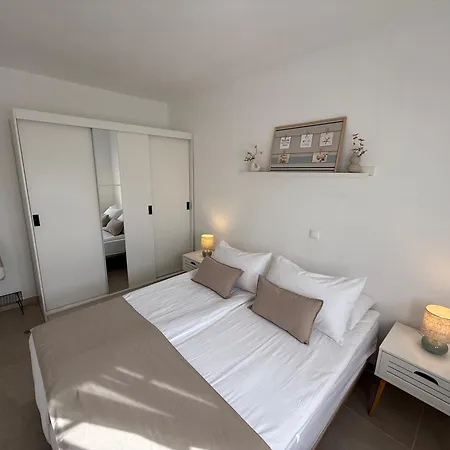 Апартаменты Miramar *